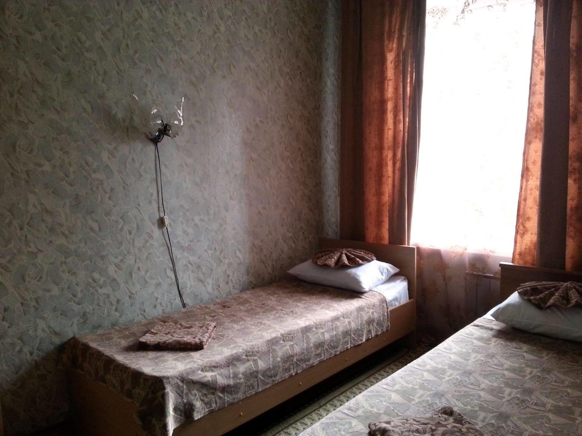 Sever Hotel - Hostel Krasnojarsk Buitenkant foto